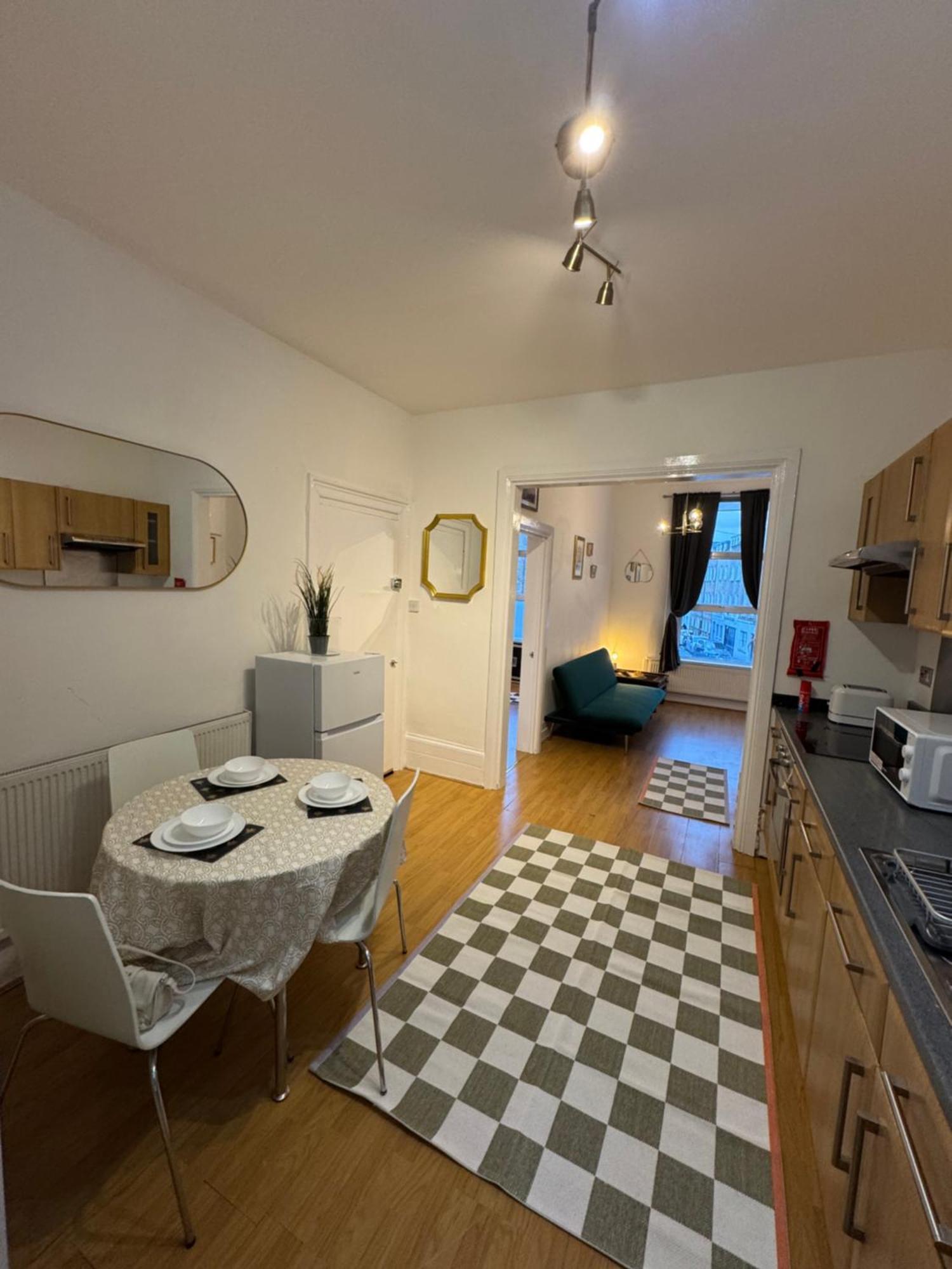 Apartamento Chic & Cozy A Step From Camden Road St Londres